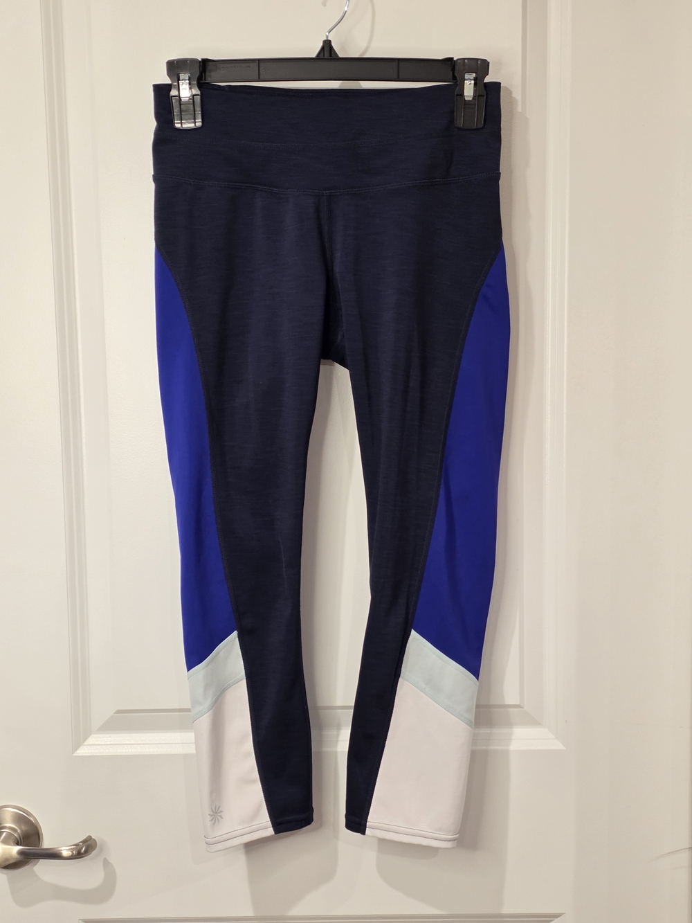 Athleta Sonar Colorblock Capri Leggings